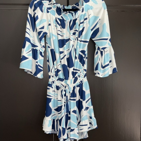 La Mer Blue and White Abstract Romper EUC size Small - Picture 6 of 6